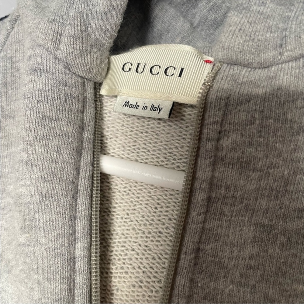 GUCCI BABY GREY HOODIE SLEEPSUIT - Picture 6 of 7